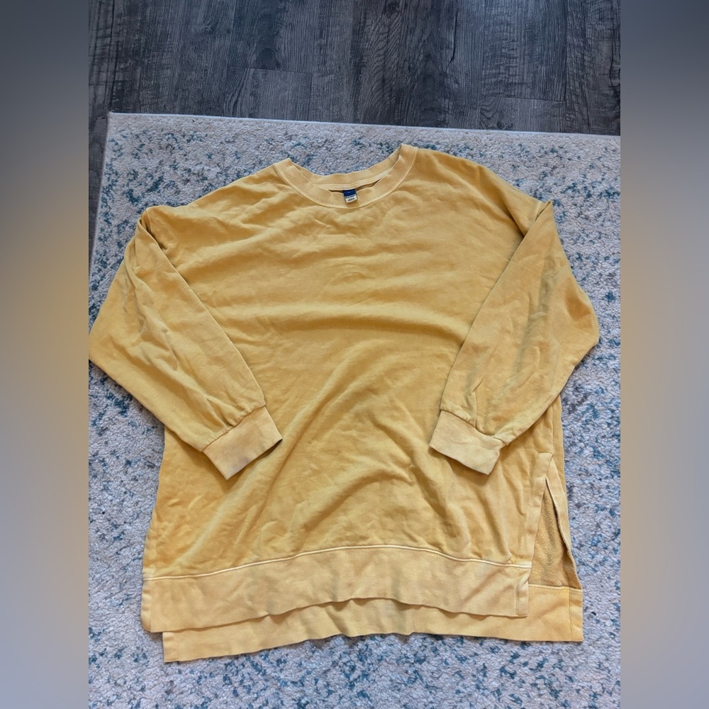 Yellow Crewneck Pullover